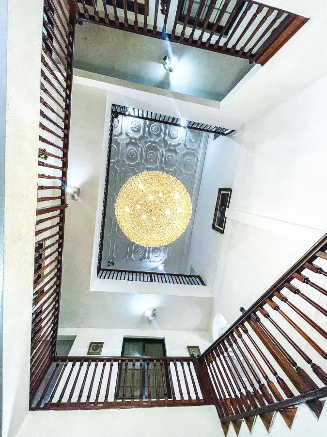 Hill View Hotel Mccarthy Hills Botianaw Esterno foto