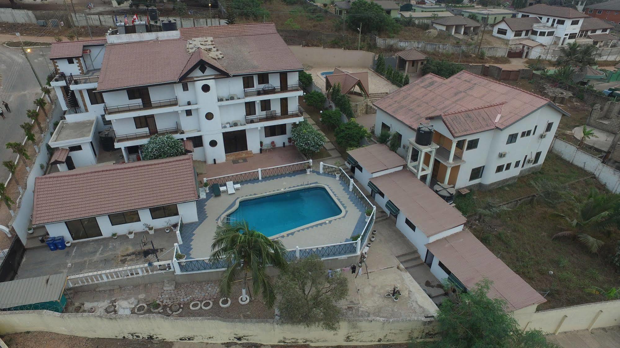 Hill View Hotel Mccarthy Hills Botianaw Esterno foto
